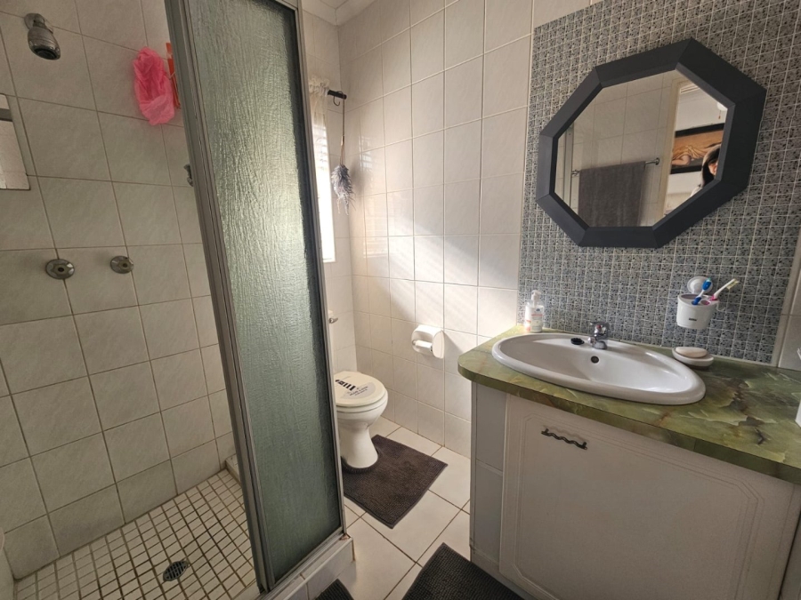 3 Bedroom Property for Sale in Safari Gardens North West